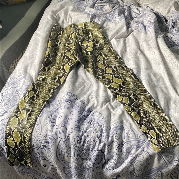 Commando faux snakeskin pants - New w/out tags - Picture 5 of 6